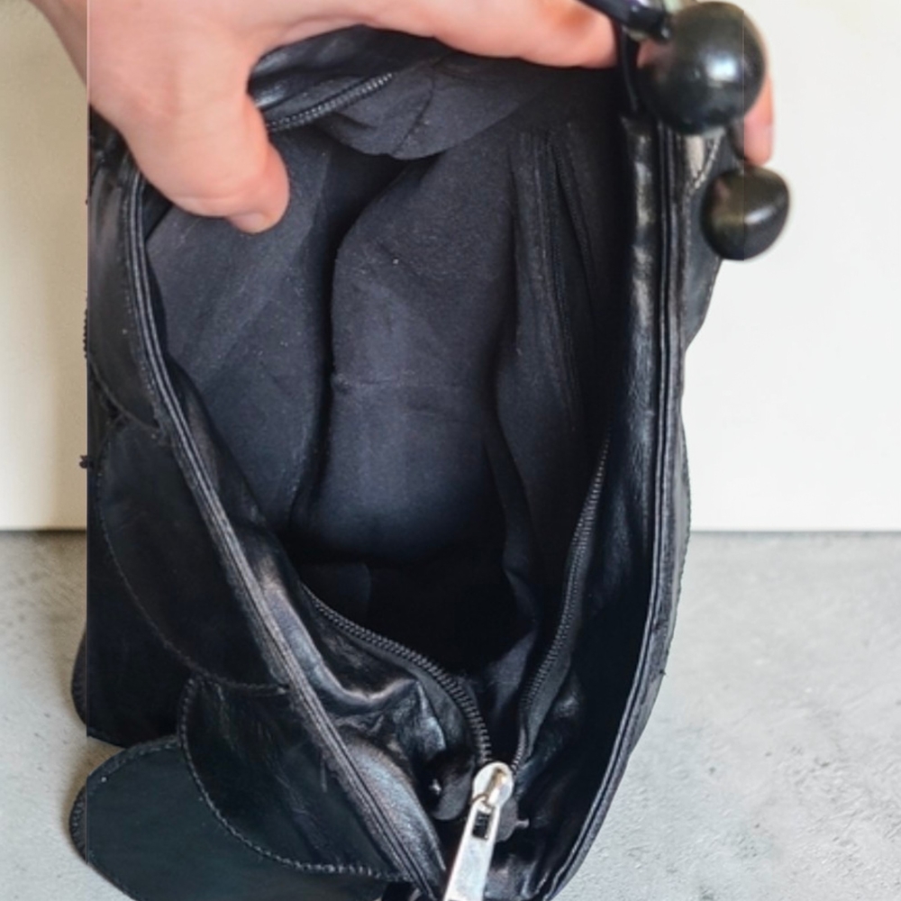 Bueno Leather Circle Pattern Bag - image 4